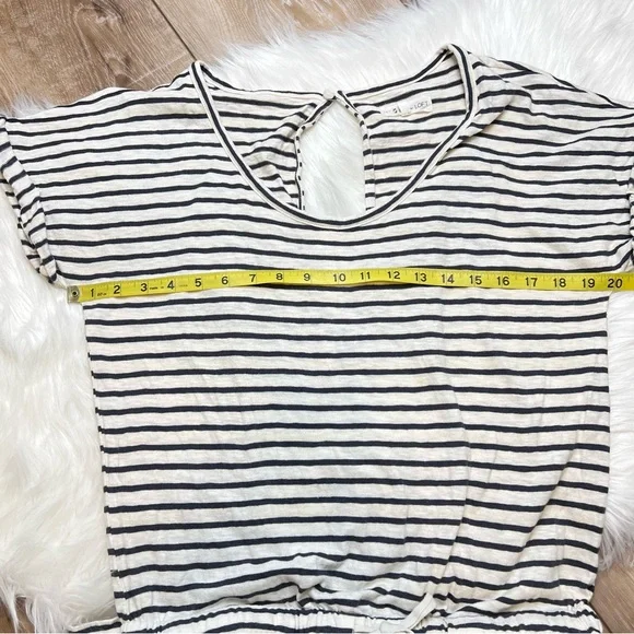Lou & Grey for Loft Nautical Striped Romper. Size Medium. - Picture 6 of 9